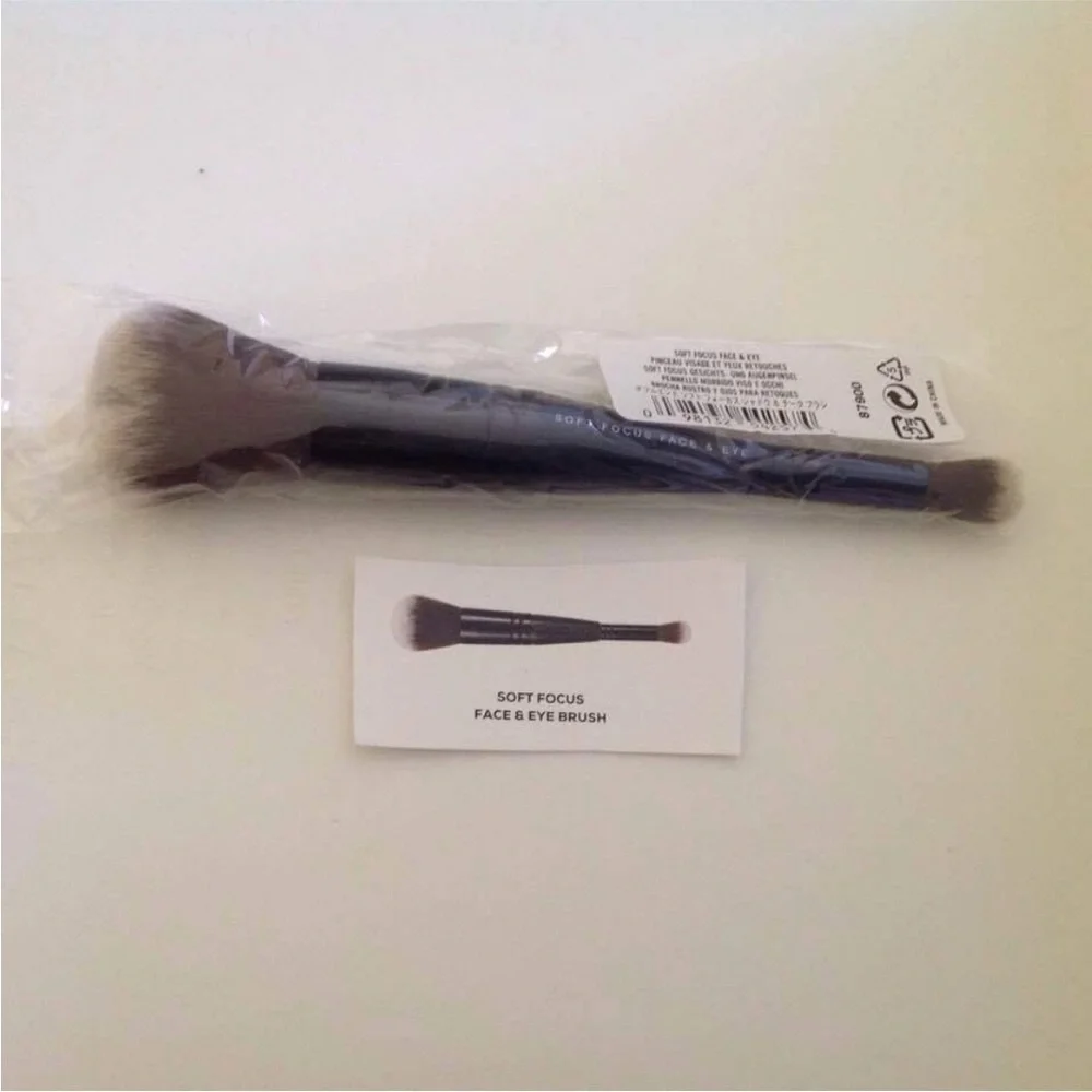 BareMinerals Double Ended Soft Focus Face & Eye Brush - Sealed!